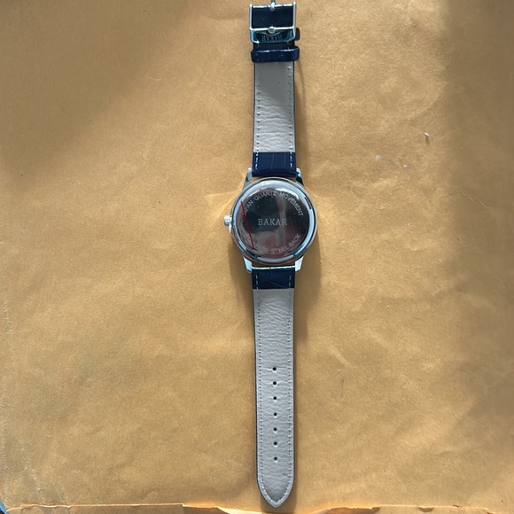 Bakar Quart Watch - Picture 3 of 3